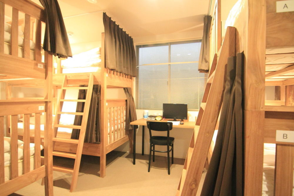אוסקה Yadokari Namba Hostel מראה חיצוני תמונה