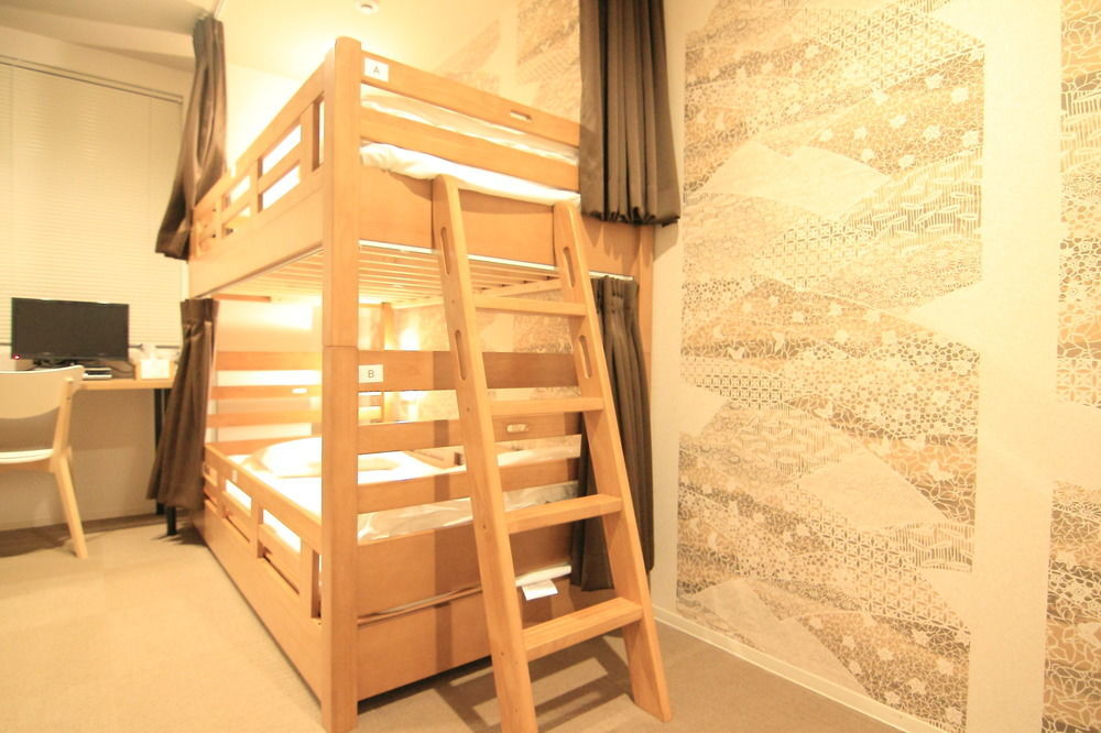 אוסקה Yadokari Namba Hostel מראה חיצוני תמונה