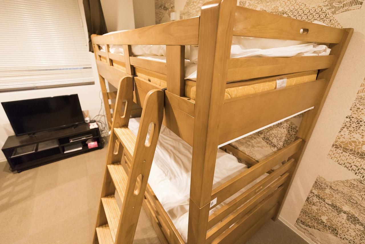 אוסקה Yadokari Namba Hostel מראה חיצוני תמונה