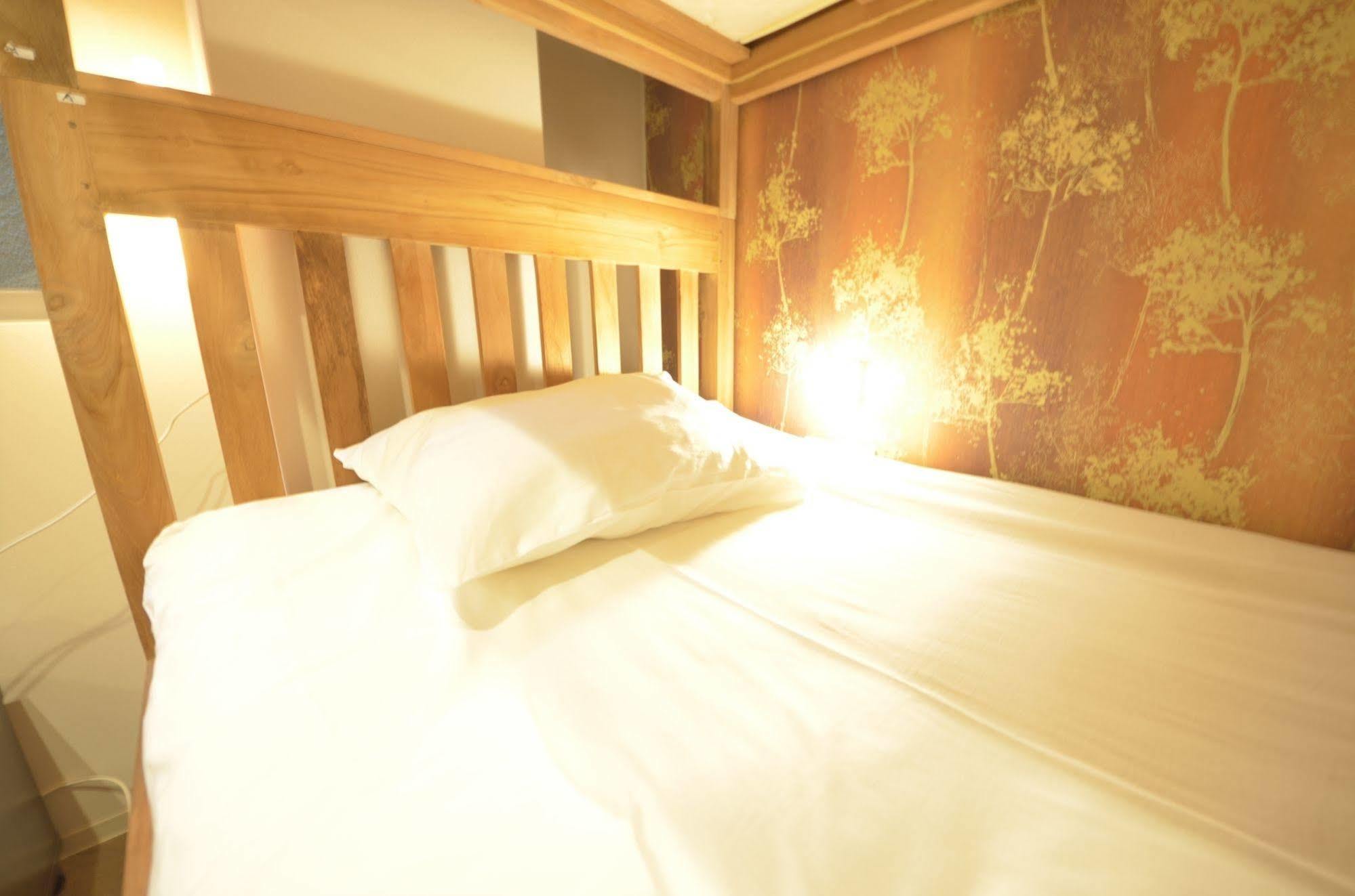 אוסקה Yadokari Namba Hostel מראה חיצוני תמונה