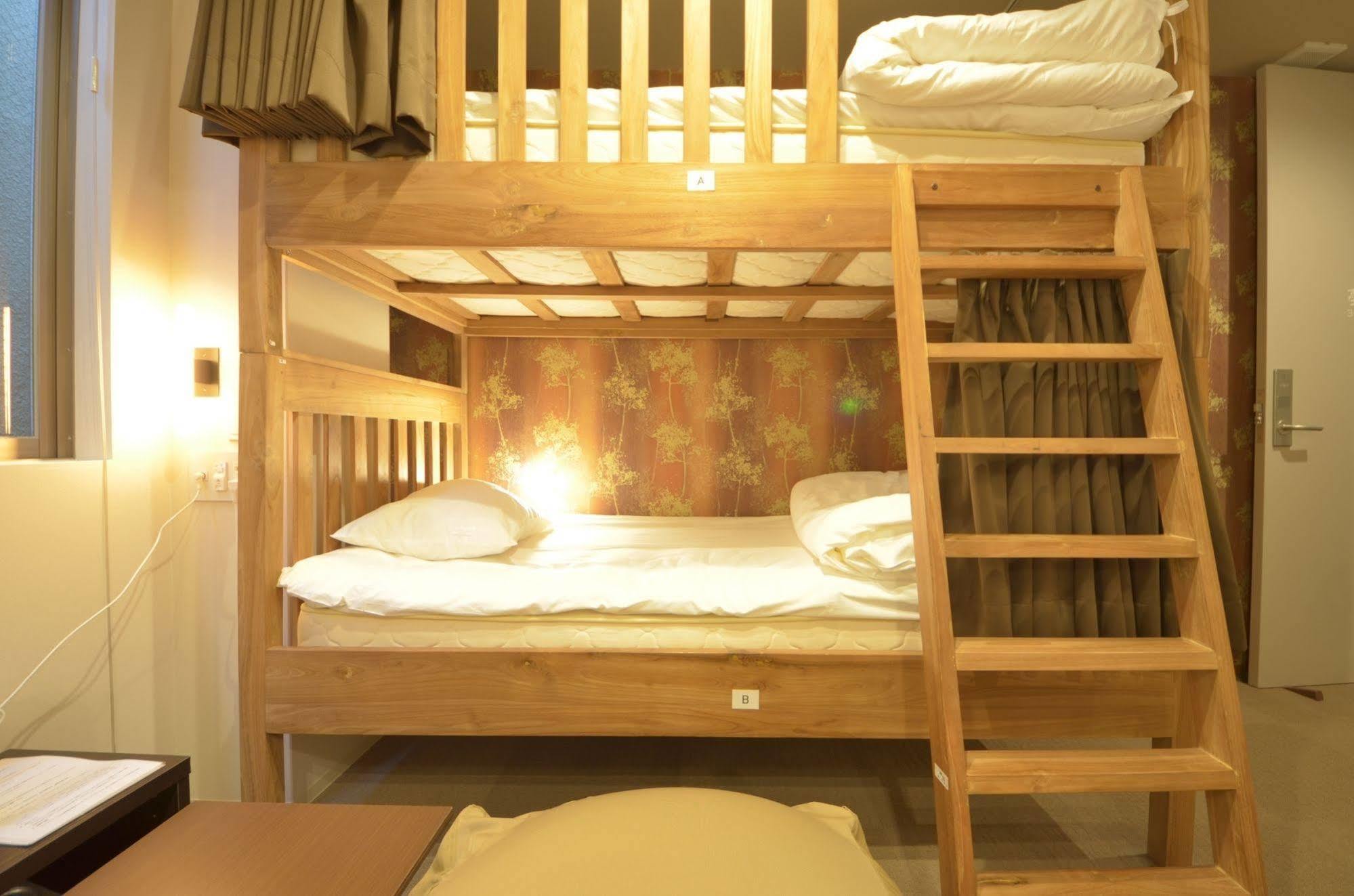 אוסקה Yadokari Namba Hostel מראה חיצוני תמונה